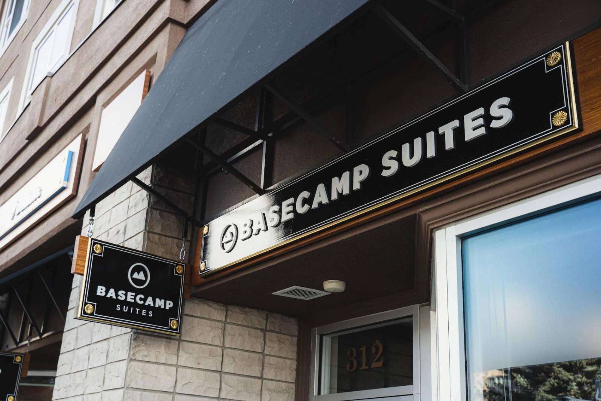 Basecamp Suites Banff Exterior photo